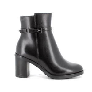 TRONCHETTO SU TACCO  IGI&CO IN PELLE NERA CON ZIP